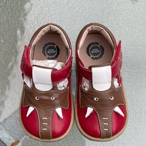 Livie and Luca Elephant red 9